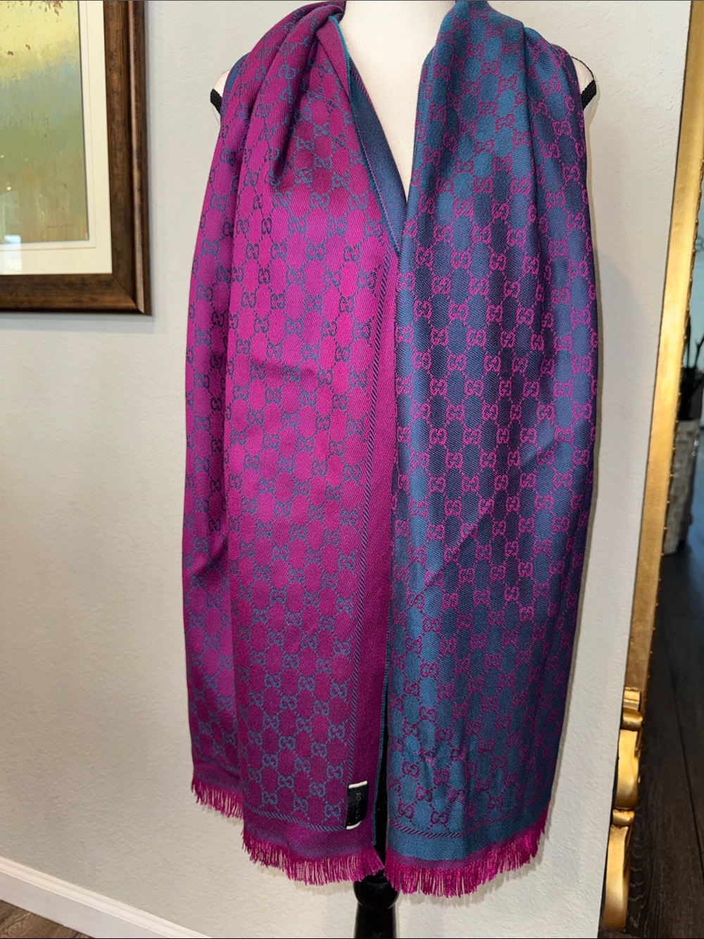 Gucci Reversible GG Scarf in Fuchsia & Teal